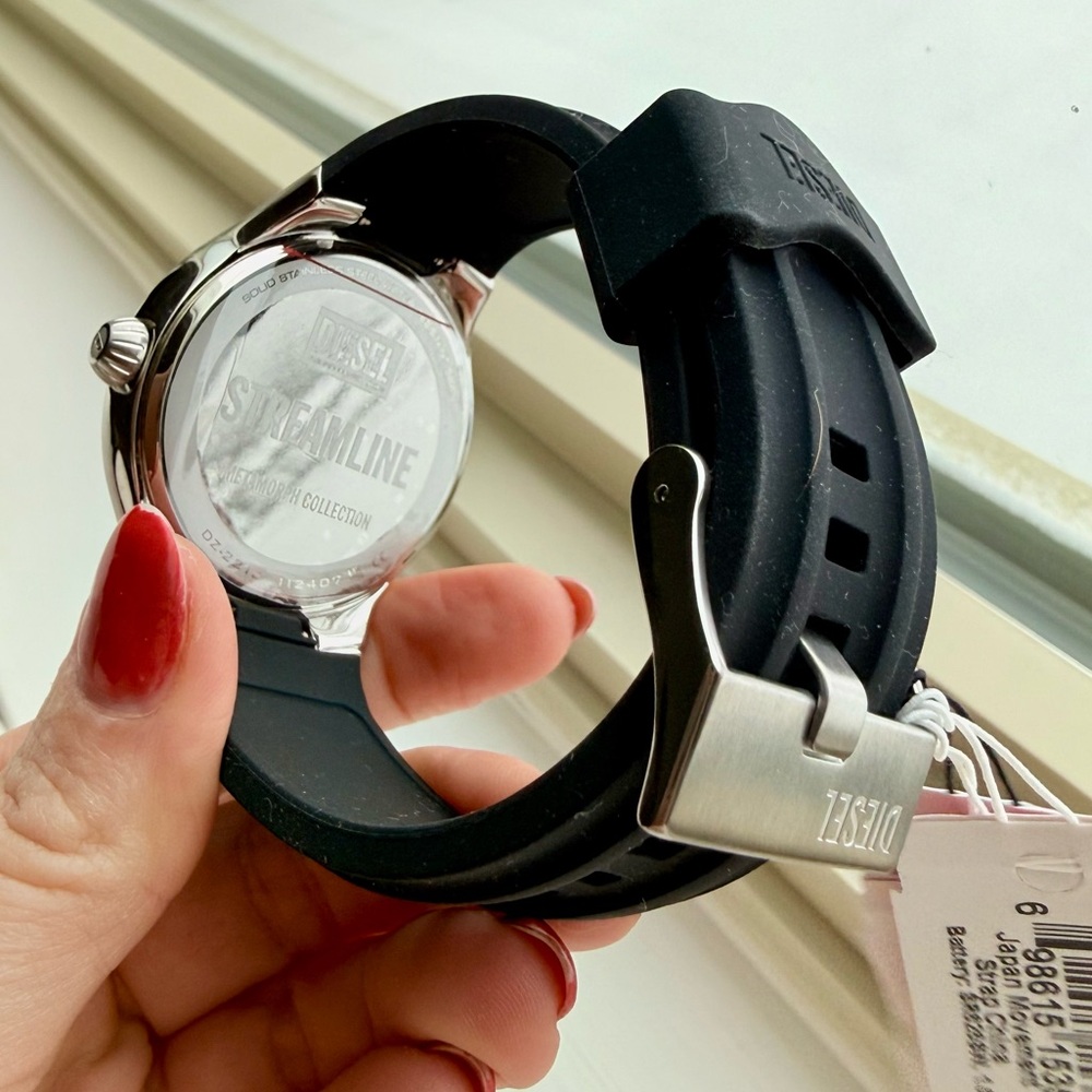 Diesel STREAMLINE DZ2216 Black Silicone Watch with Blue Dial - Picture 5 of 6
